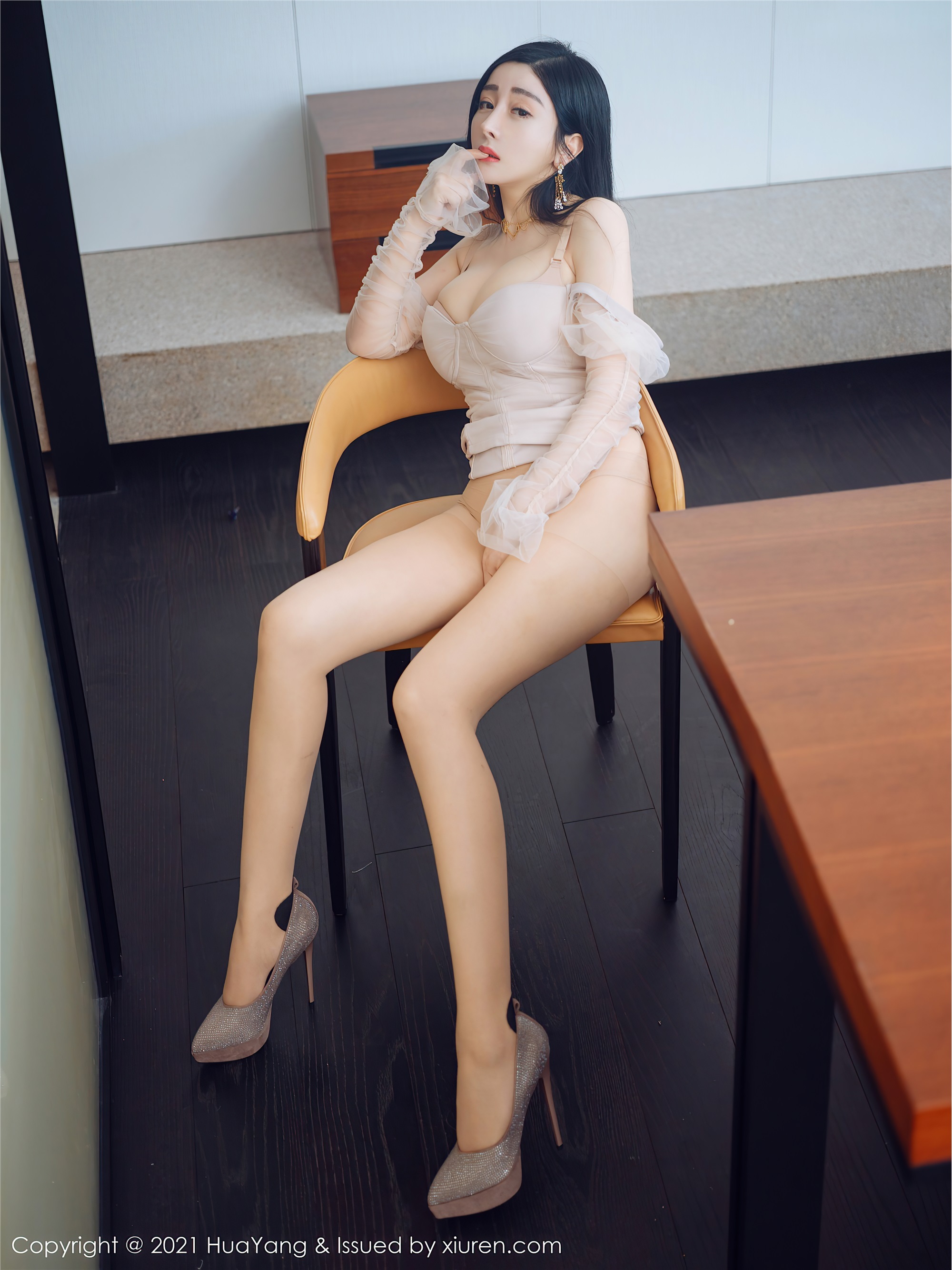 HuaYang花漾  2021.01.04 VOL.346 允爾